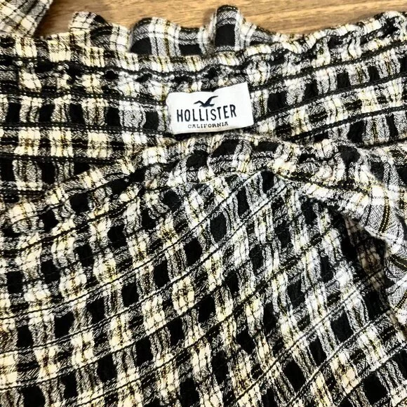 Hollister plaid long sleeve top size small (juniors small)  B4 - Picture 2 of 2